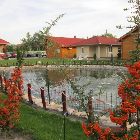 Apartment Cserkeszoloszallasok-hoforrasszallasok Cserkeszolo